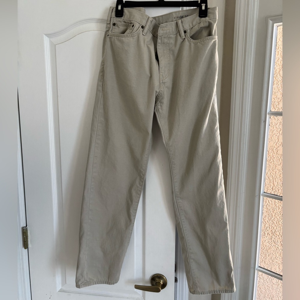 Dockers Men's Light Tan Straight Jeans